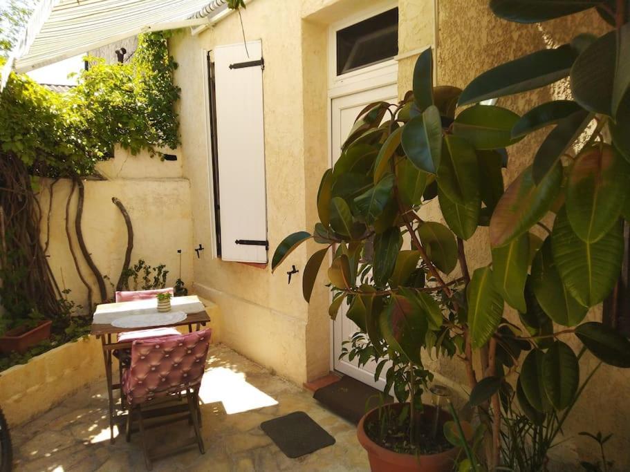 Studio Ideal Pour Deux Voyageurs Sur Marseille Eksteriør bilde